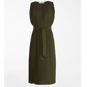 Max Mara Leisure Teulada pleated jersey dress-Navy
NN15